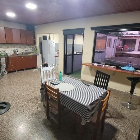Habitacion Privada En Casa Particular Con Bano Y Espacios En Comun Compartidos- Precios Para 2 Personas 13000 Pesos Argentinos - 1 Persona 7500 Por Noche Concordia Ngoại thất bức ảnh