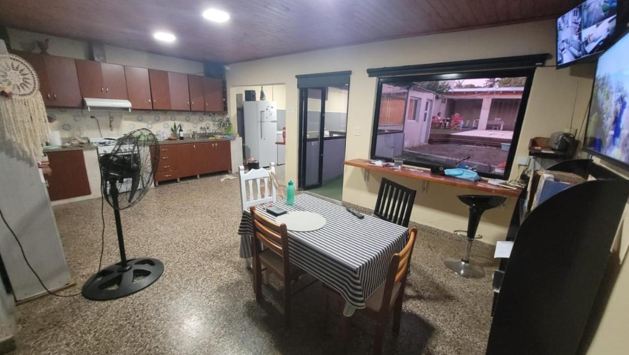 Habitacion Privada En Casa Particular Con Bano Y Espacios En Comun Compartidos- Precios Para 2 Personas 13000 Pesos Argentinos - 1 Persona 7500 Por Noche Concordia Ngoại thất bức ảnh