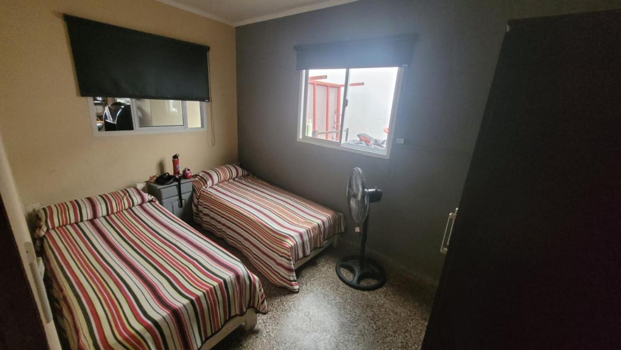 Habitacion Privada En Casa Particular Con Bano Y Espacios En Comun Compartidos- Precios Para 2 Personas 13000 Pesos Argentinos - 1 Persona 7500 Por Noche Concordia Ngoại thất bức ảnh